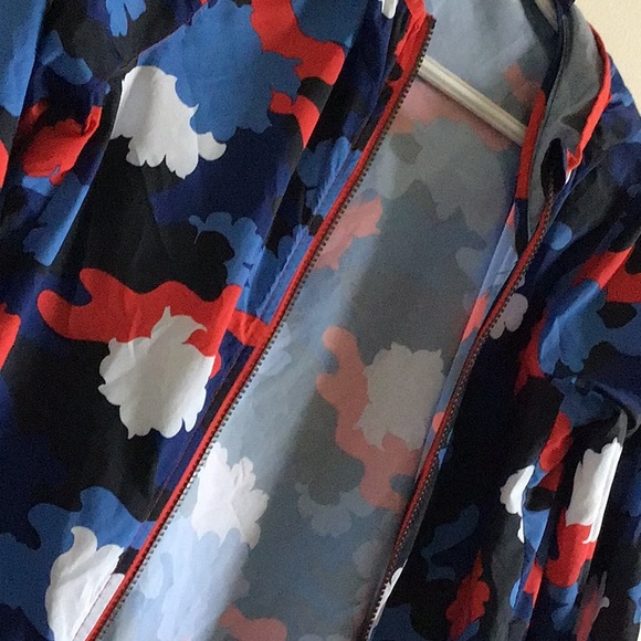 Raincoat material, zip-up hoodie - Picture 2 of 2